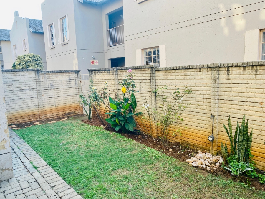 2 Bedroom Property for Sale in Waterval East North West